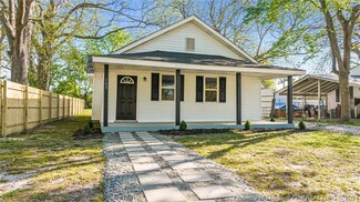103 E Noble St, Selma, NC 27576
