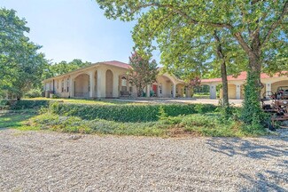 404 County Road 2255, Valley View, TX 76272