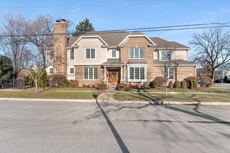 445 E Crescent Ave, Elmhurst, IL 60126
