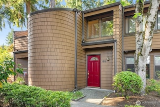 11416 NE 128th St Unit 65, Kirkland, WA 98034