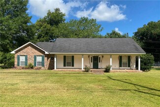 5612 Carl St, Alexandria, LA 71301