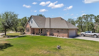 1557 Mockingbird Rd, Ardmore, OK 73401