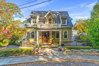 40 Park Way, Sea Cliff, NY 11579