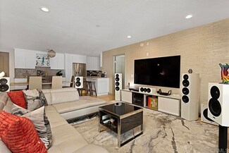 850 State St Unit 210, San Diego, CA 92101