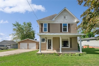 631 E 1st St, Mechanicsville, IA 52306