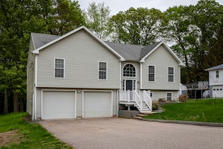 16 Porach Rd, Uncasville, CT 06382