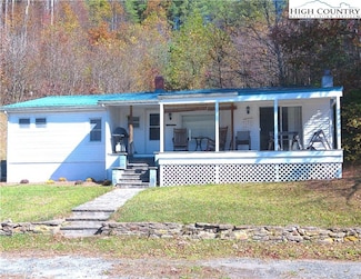 9752 Old Highway 16, Crumpler, NC 28617