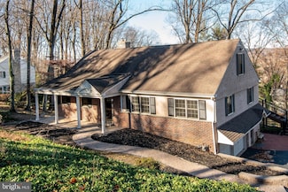 483 Hilltop Rd, Paoli, PA 19301