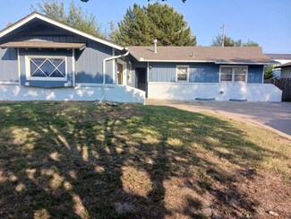1046 S Wicker St, Wichita, KS 67207