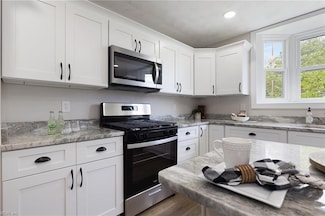 1403 Alfred Ln, Norfolk, VA 23503