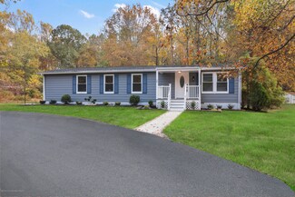 26 Tower Rd, Cream Ridge, NJ 08514