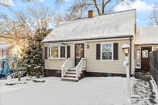 88 Wescroft Rd, Reading, MA 01867