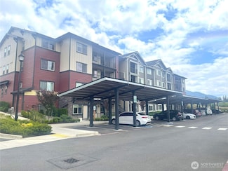 921 Westridge Way NE Unit 102, Issaquah, WA 98029