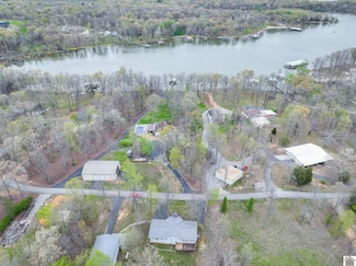 251 Hickory Hill Ln, Benton, KY 42025