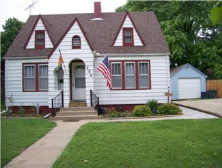 406 S Washington St, Hillsboro, KS 67063