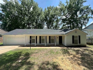 5869 Scottsdale Ave, Memphis, TN 38115