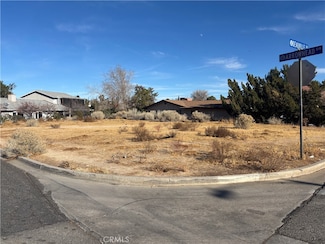 14 Arrowhead Dr, Victorville, CA 92395
