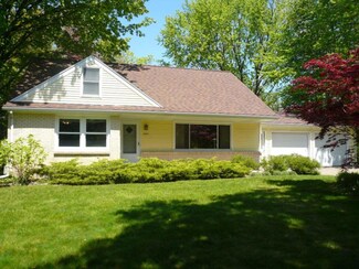 1433 Blossom St SE, Grand Rapids, MI 49508