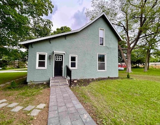 604 W Franklin St, Colfax, IN 46035