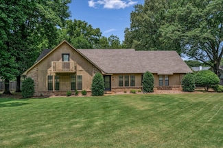 354 College St, Collierville, TN 38017