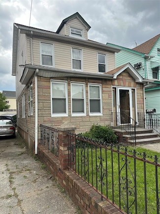 11628 167th St, Jamaica, NY 11434