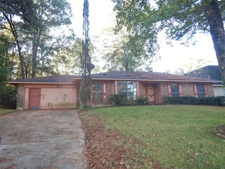 305 Hacienda Cir, Haughton, LA 71037