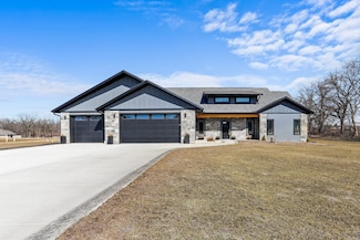 3814 W Fieldwood Dr, Janesville, WI 53545