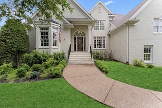 811 Highgrove Cir, Franklin, TN 37069