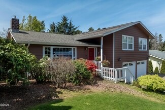2021 NE Crestview Dr, Newport, OR 97365