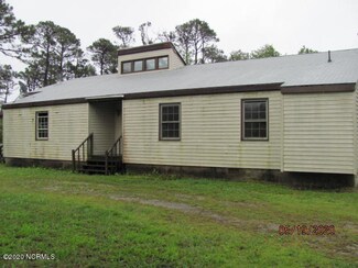 1294 Old Cedar Island Rd, Atlantic, NC 28511