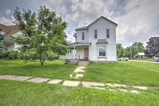 247 N Wood St, Maroa, IL 61756