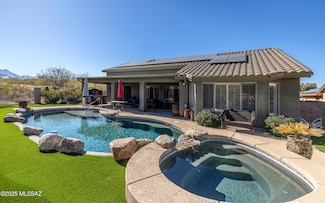 1724 N Oak Hill Ln, Green Valley, AZ 85614