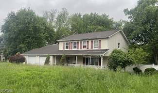 8 Plaskon Terrace, Ogdensburg, NJ 07439