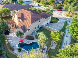99 Three Lakes Dr, San Antonio, TX 78248