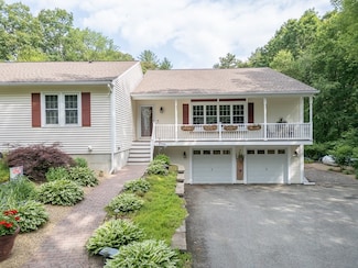 120 1/2 Lowell Rd Unit A, Pepperell, MA 01463