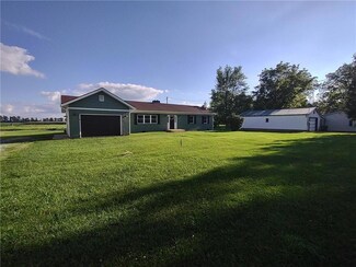 4583 E 900 N, Rushville, IN 46173