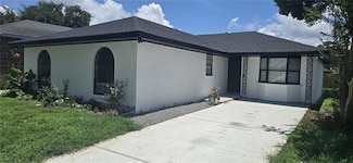 717 Goodson Dr, Gretna, LA 70056