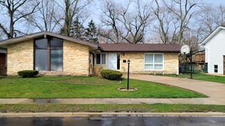 18834 W Louise Dr, Lansing, IL 60438