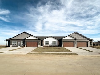 16 S Llanos St Unit 16, Cortland, IL 60112