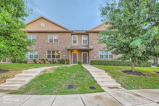 1313 Lakecrest Ln, Lewisville, TX 75057