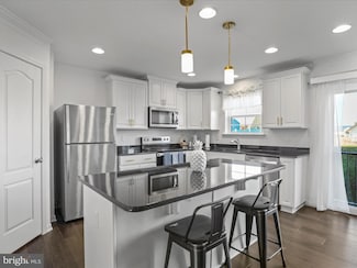 430 Eurasian Dr, Bunker Hill, WV 25413