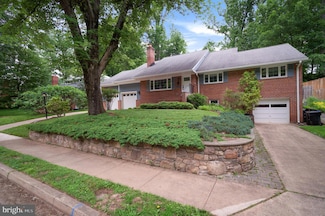 3111 N Thomas St, Arlington, VA 22207