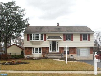 2215 Weir Rd, Aston, PA 19014