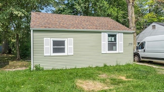 2735 Evans St, Fort Wayne, IN 46806