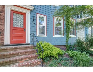 46 Cottage St Unit 3, Cambridge, MA 02139