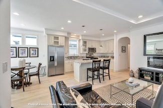 2053 E Bayshore Rd, Redwood City, CA 94063