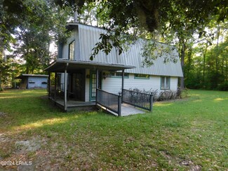 144 Sugar Loaf Rd, Yemassee, SC 29945