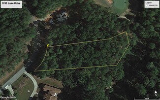1230 Lake Club Dr, Greensboro, GA 30642
