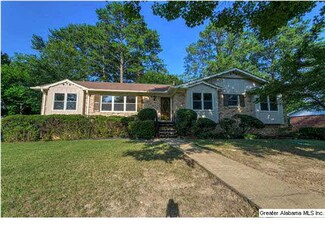 817 Jeffery Ln, Birmingham, AL 35235
