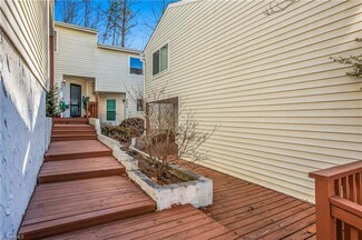 3606 Heathrow Dr, Winston Salem, NC 27127